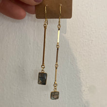 Load image into Gallery viewer, Labradorite stick earring
